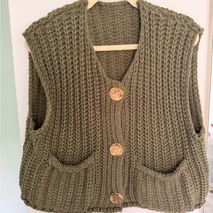 Chunky Olive Green Knit Vest- Semi Cropped